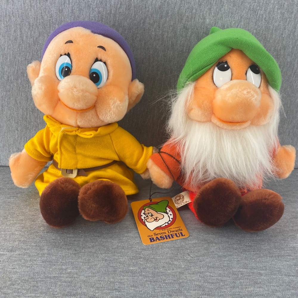Vintage Disney Seven Dwarfs‎ Two 8" Plush Dolls Bashful Dopey Japan Sun and Star